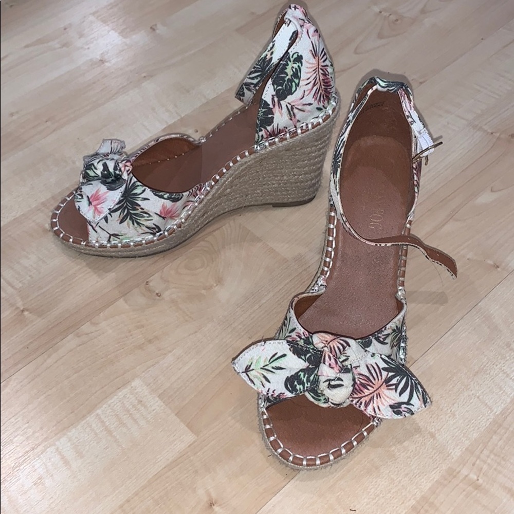 London Fog Open Toe Espadrille Wedge Sandal